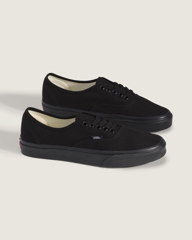 Tênis Skate Chukka Low Blackout