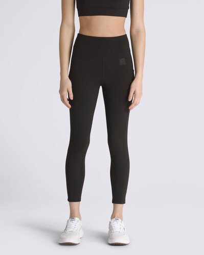 Para a prática de esportes, caminhadas ou viagens - a parceira ideal para todas as aventuras. Confeccionada em malha interlock de poliéster com elastano, a Calça Mte Crosspath Legging SS Black proporciona uma sensação de vestir uma segunda pele, sem apertar demais. Projetada para facilitar o movimento, a legging é elegante e possui uma silhueta modeladora com cintura alta, cós de suporte suave e bolsos estrategicamente posicionados nas laterais para guardar seus itens essenciais.