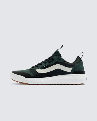 Máximo conforto e aliado de todas as rotinas. Esteja sempre pronto para o inesperado com o Tênis Ultrarange Exo Se Scarab White. Com um solado co-moldado construído em padrão tratorado em waffle - exclusividade Vans - ele maximiza a cobertura, aderência e durabilidade da borracha. A nova entressola UltraCush™ Lite traz conforto e leveza para o calce. O modelo de cano baixo possui cabedal com inspiração na silhueta do icônico Old Skool - em camurça, tecido e sintético - totalmente respirável, com biqueira e antepé de borracha renovado, deixando o calce no ajuste ideal. O Exo Skeleton fornece apoio integrado nos dedos e na parede lateral medial, com uma trava de calcanhar para um ajuste seguro. No calcanhar e lingueta, traz puxadores, facilitando o calce. O tradicional skate “Vans Off The Wall” é aplicado na heeltab do calcanhar. Traz etiqueta Vans aplicada na lateral do tênis, enquanto a assinatura “Vans Ultrarange” é aplicada na lingueta. Conforto e estilo dentro e fora das pistas.