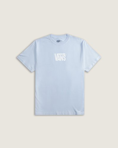 Camiseta Manga Curta Stretch Logo Blue Water apresenta construção em KNIT, gola careca e logo frontal estampado sobre modelagem Classic Fit. O tecido stretch proporciona flexibilidade e caimento natural, com toque macio e resistência na trama. Acabamento limpo, costuras reforçadas e corte pensado para conforto e mobilidade. Modelo com design autêntico e influência do legado VANS