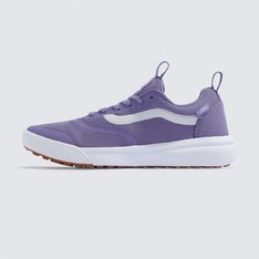 O UltraRange Rapidweld foi adicionado à família Vans para atender a necessidade dos atletas de alto nível: um tênis versátil que ao mesmo tempo proporcionasse conforto em longas viagens ao redor do mundo. O modelo apresenta um composto de entressola UltraCush atualizado, oferecendo o máximo em conforto e amortecimento, além de uma confecção de encaixe em forma de meia LuxLiner - com partes internas sem costura para reduzir o peso, atrito e pontos quentes. O Tênis Ultrarange Rapidweld 1.0 Purple Haze White apresenta uma silhueta com uma estética totalmente limpa, que o levará para todos os lugares. Feito com cabedais de camurça sintética e tecido respirável, o solado é durável em uma borracha co-moldada e mini tratorada.