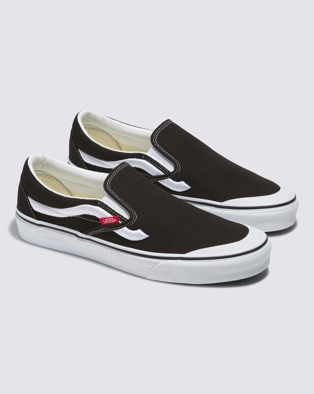 Tênis Slip-On Sidestripe Black White