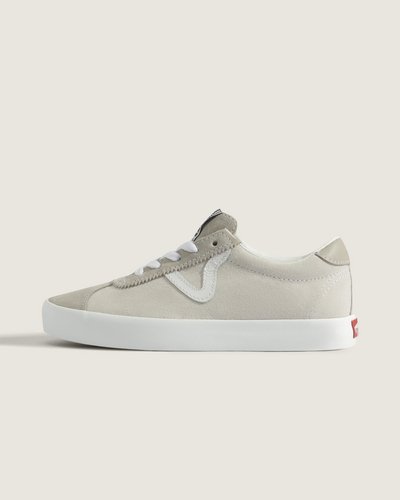 Inspirado nos estilos tradicionais da Vans dos anos 90, o Tênis Sport Low 2-tone Mushroom é uma nova interpretação do Skate Vans Sport original. Da gola aberta inferior e língua estendida à destacada sidestripe em V, este tênis de cano baixo vulcanizado combina perfeitamente um visual inspirado no skate com detalhes retrô exclusivos.