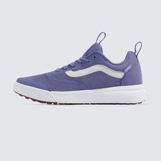 O UltraRange Rapidweld foi adicionado à família Vans para atender a necessidade dos atletas de alto nível: um tênis versátil que ao mesmo tempo proporcionasse conforto em longas viagens ao redor do mundo. O modelo apresenta um composto de entressola UltraCush atualizado, oferecendo o máximo em conforto e amortecimento, além de uma confecção de encaixe em forma de meia LuxLiner - com partes internas sem costura para reduzir o peso, atrito e pontos quentes. O Tênis Ultrarange Rapidweld 1.0 Purple Haze White apresenta uma silhueta com uma estética totalmente limpa, que o levará para todos os lugares. Feito com cabedais de camurça sintética e tecido respirável, o solado é durável em uma borracha co-moldada e mini tratorada.