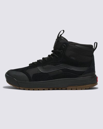 “You are Made for the Elements”. Estes são os seus Vans. Munido de proteção contra qualquer clima com o estilo que só a Vans pode oferecer, o Tênis Ultrarange Exo Mte Black Gum foi projetado para a aventura. Com resistência à água, retenção de calor aprimorada e tração confiável, este tênis foi desenvolvido para enfrentar qualquer condição climática. O modelo é confeccionado em couro, tecido e cabedal sintético. Ele foi feito para levá-lo a qualquer lugar, onde quer que seja.