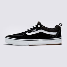 O Kyle Walker, modelo lendário introdutório do profissional rookie Kyle Walker, o Tênis Skate Kyle Walker Black White é construído com cabedal em tecido de camurça e sarja com subcamadas de borracha de reforço Duracap™ em áreas de alto desgaste para uma durabilidade incomparável. As novas palmilhas Popcush™ com retorno de energia proporcionam amortecimento superior e proteção contra impactos, enquanto ajudam a reduzir o cansaço das pernas para sessões de skate mais longas. A revolucionária construção Wafflecup™ oferece o suporte de uma entressola sem sacrificar a aderência ou sensação de prancha de um tênis vulcanizado tradicional.