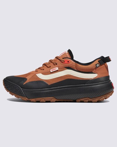 “You are Made for the Elements”. Estes são os seus Vans. O Tênis Crosspath Mte Glazed Ginger tem base em tudo o que aprendemos com a família de tênis UltraRange. É a combinação perfeita de estilo e funcionalidade para aventuras urbanas e ao ar livre. Extremamente versátil e repleta de conforto, o modelo possui silhueta de cano baixo, é repelente à água e possui uma entressola em EVA de base biológica projetada para amortecimento máximo, combinada com uma sola All-Trac atualizada projetada para melhorar a tração em qualquer terreno. Onde quer que seu estilo de vida te leve, esse tênis é tudo o que você precisa para explorar o dia todo. O modelo possui o logotipo Vans Checkerboard Globe: este produto é feito de pelo menos 30% de um ou uma combinação de materiais reciclados, renováveis ??e/ou regenerativos. Para saber mais sobre a Vans e a sua jornada rumo a materiais sustentáveis, acesse vans.com.br/sustentabilidade.