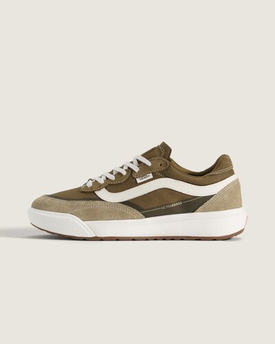 Sempre em Movimento. Originalmente projetado para atender às necessidades dos atletas de surfe da Vans, o UltraRange evoluiu para uma das franquias mais populares e versáteis da nossa linha, oferecendo conforto sem sacrificar o estilo. E agora, a próxima geração chegou com o Tênis Ultrarange Se 2.0 Mte Tobacco Brown. Um design totalmente novo para quem está sempre em movimento, com um solado atualizado, suporte aprimorado e ajuste mais amplo.