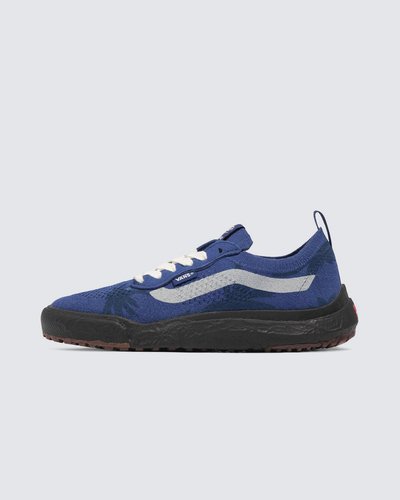 Para A Temporada, A Equipe Da Vans Repensou, Re-Projetou E Reconstruiu Cada Parte Da Estética E Tecnologias Do Ultrarange Para Torná-Lo Mais Sustentável. A Renovação Do Tênis Ultrarange Vr3 Palm Blue Apresenta Entressola Ecocush™ Moldada Com Espuma 50% Bio-Based, Construção Leve, Sola De Borracha Ecorubber™ De Fontes Renováveis E Cabedal Respirável Em Knit, Projetado Com 50% Algodão Orgânico, 34% Rpet, 14% Nylon Reciclado E 2% Spandex, Para Reduzir O Desperdício Na Produção Em Comparação Com O Cabedal Tradicional De Corte E Costura Da Vans. O Ultrarange Vr3 É A Manifestação De Uma Ideia: Que Não Se Trata De Para Onde Vamos, Mas De Como Chegamos Lá. A Equipe Da Vans Traçou Metas Ambiciosas De Sustentabilidade. Grandes Ou Pequenos, Todos Os Esforços Se Somam A Mudanças Positivas. Para Poder Estampar O Logotipo Vr3 Checkerboard Globe, Pelo Menos 30% Do Produto Deve Ser Feito De Materiais Reciclados, Renováveis E/Ou Regenerativos. Para Saber Mais Sobre A Vans E Sua Jornada De Materiais Sustentáveis, Acesse Vans.Com.Br/Sustentabilidade.
Características Do Produto: 
• Cabedal Em Knit Com 50% Algodão Orgânico, 34% Rpet, 14% Nylon Reciclado E 2% Spandex; 
• Palmilha: A Nova Entressola Ecocush™ É Produzida Com Pelo Menos 50% Bio-Based, Borracha Ecorubber Derivada De Fontes Renováveis; 
• Solado: Toda A Borracha Usada Para Produzir A Sola Vr3Waffle™ (60% Do Composto) É Uma Borracha Natural Cultivada De Forma Regenerativa, Proveniente De Fazendas Que Utilizam Práticas Agrícolas Destinadas A Promover A Biodiversidade, Melhorar Os Ciclos Da Água, Melhorar A Saúde Do Solo E/Ou Sequestrar Carbono. Este Novo Composto De Borracha Foi Desenvolvido E Projetado Para Manter A Aderência E Durabilidade Que Fazem Parte Da História Da Vans Desde 1966.