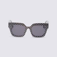Combinar o estilo clássico com proteção máxima é a autenticidade Vans na essência. Com um design icônico, o Óculos Belden Shades Checkerboard Black White traz uma silhueta clássica da estética Vans em uma armação quadrada retrô, com estampa exclusiva em checkerboard por todo o óculos. Com armação e lentes em 100% policarbonato, ele possui proteção contra os raios UVA e UVB 400, vento e outros elementos. O óculos de sol que agrega estilo em todas as ocasiões. O modelo traz assinatura Vans em “Drop V” na lateral da haste. Todos os óculos de sol da Vans possuem o certificado UV400/CE.