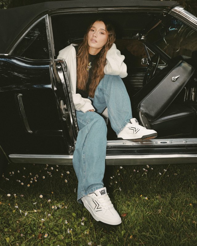 Tênis Upland Suede True White Black