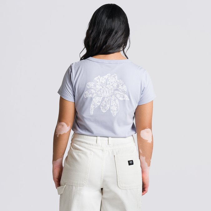 Camiseta Bloomed Mini Cosmic Sky