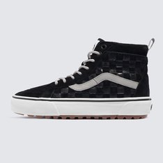 “You are Made for the Elements”. Estes são os seus Vans. Com tecnologias que te protegem dos elementos da natureza, o MTE carrega estilo a cada passo seu. Caminhando para o trabalho, saindo para encontrar amigos ou curtindo o show da sua banda favorita, uma vida inspirada em atividades nunca para de se mover. Com o Vans MTE, você manterá seus pés protegidos, prontos para qualquer aventura no estilo progressivo da Vans. O Sk8-Hi é um clássico de todos os tempos da Vans. O Tênis Sk8-Hi Mte Tonal Checkerboard Black é construído para aventura com uma parte superior resistente à água, com isolamento Primaloft® e uma sola projetada para maior tração. Confeccionado em couro, tecido e cabedal sintético, o modelo com estampa icônica em checkerboard apresenta um design utilitário que possui isolamento térmico MTE - proporcionando proteção total contra qualquer condição climática. Desenvolvido com sobreposições de borracha, uma sola com lugs aprovada pelo MTE e abas fáceis de colocar e tirar, esta nova interação MTE conta ainda com um conjunto de gestão de umidade aprimorado e isolamento PrimaLoft para ambientes de temperaturas baixas.