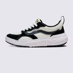 <p>Uma forma consciente de sustentabilidade para se preparar para o inesperado. O UltraRange Neo VR3 permite que você enfrente os momentos inesperados do seu dia, fazendo uma escolha consciente de sustentabilidade ao longo da sua jornada.</p>
<p>PALMILHA:&nbsp; 50% de espuma de EVA biobaseada<br />
<br />
SOLA: Composta de borracha natural regenerativa</p>