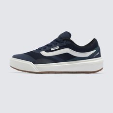 O UltraRange foi a solução para a necessidade dos atletas de ponta por um calçado versátil que proporcionasse conforto para longas jornadas ao redor do mundo. Combinando o composto de entressola UltraCush de destaque com soldagem avançada do painel superior Rapidweld sem costura para flexibilidade ainda mais leve, o Tênis Ultrarange Rapidweld 2.0 Dress Blues oferece uma estética limpa que te leva para todos os destinos.