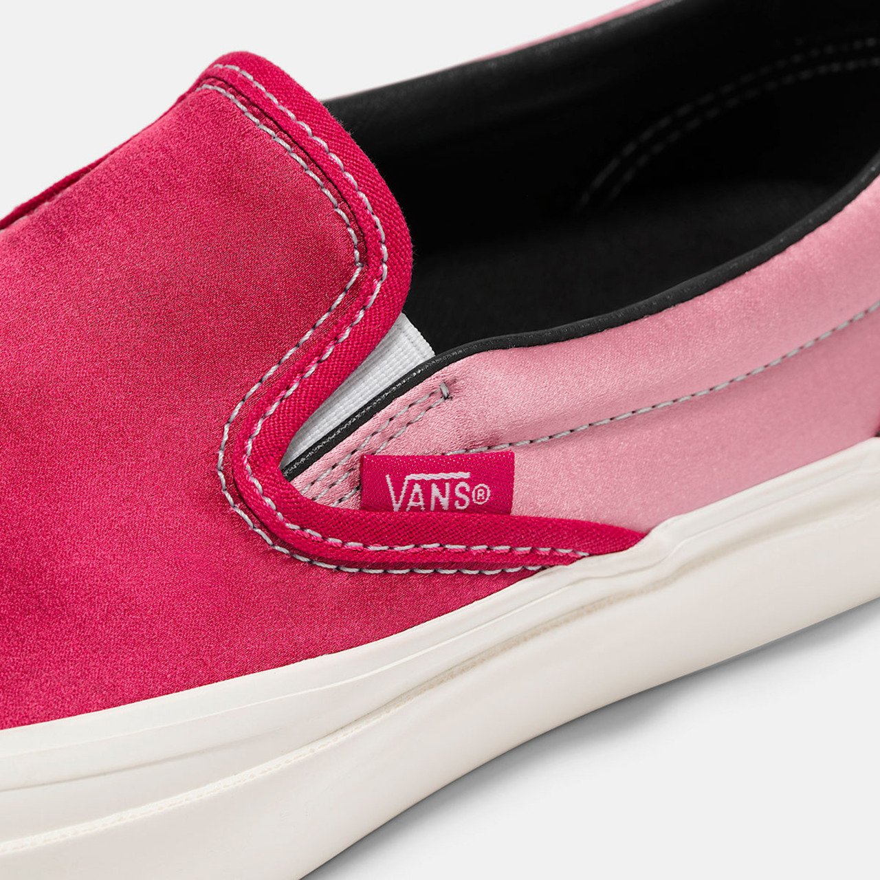 国内配送 VANS SLIP-ON REISSUE 98 LX SATIN CHERRIES Men's shoes Vans LX Slip-On Reissue 98 Satin Cherries | Footshop