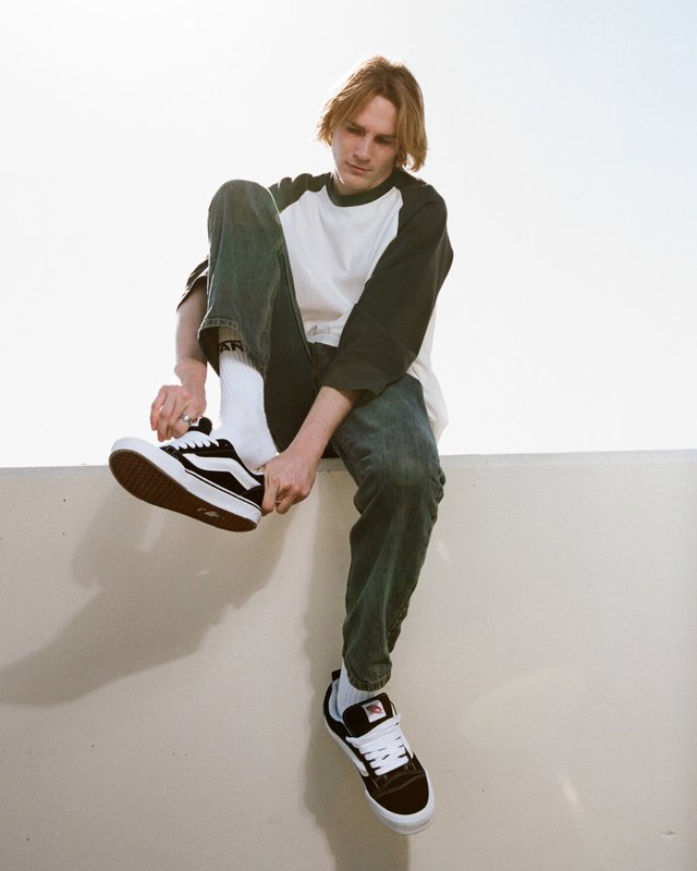 Tênis Knu Skool Black True White | Vans