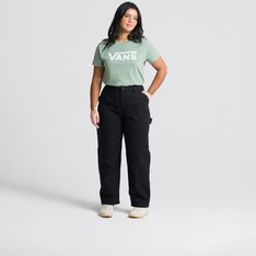 O Ground Work Pant é uma calça inspirada em roupas de trabalho, com pernas retas e bolsos estilo carpinteiro. Feita com lona de algodão, apresenta um ajuste de cintura alta, detalhes de costura diferenciados e um patch com o logotipo na parte de trás.