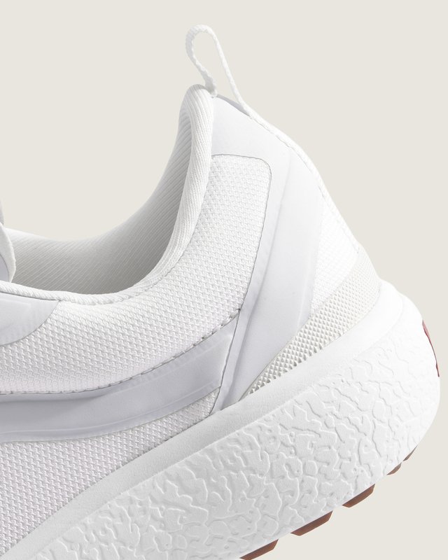 Tênis Ultrarange Exo True White