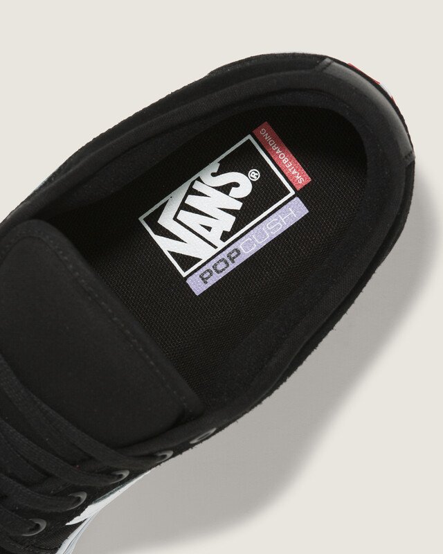 Tênis Skate Chukka Low Sidestripe Black White