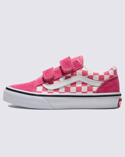 O Tênis Old Skool Checkerboard Honeysuckle Infantil homenageia a icônica sidestripe Vans, substituindo os cadarços tradicionais por fechos duplos de velcro. Com cabedal construído em camurça e lona com estampa em checkerboard, este modelo de cano baixo mantém as origens do clássico Old Skool, proporcionando um ajuste fácil e seguro que mantém o conforto dos pequenos o dia todo.