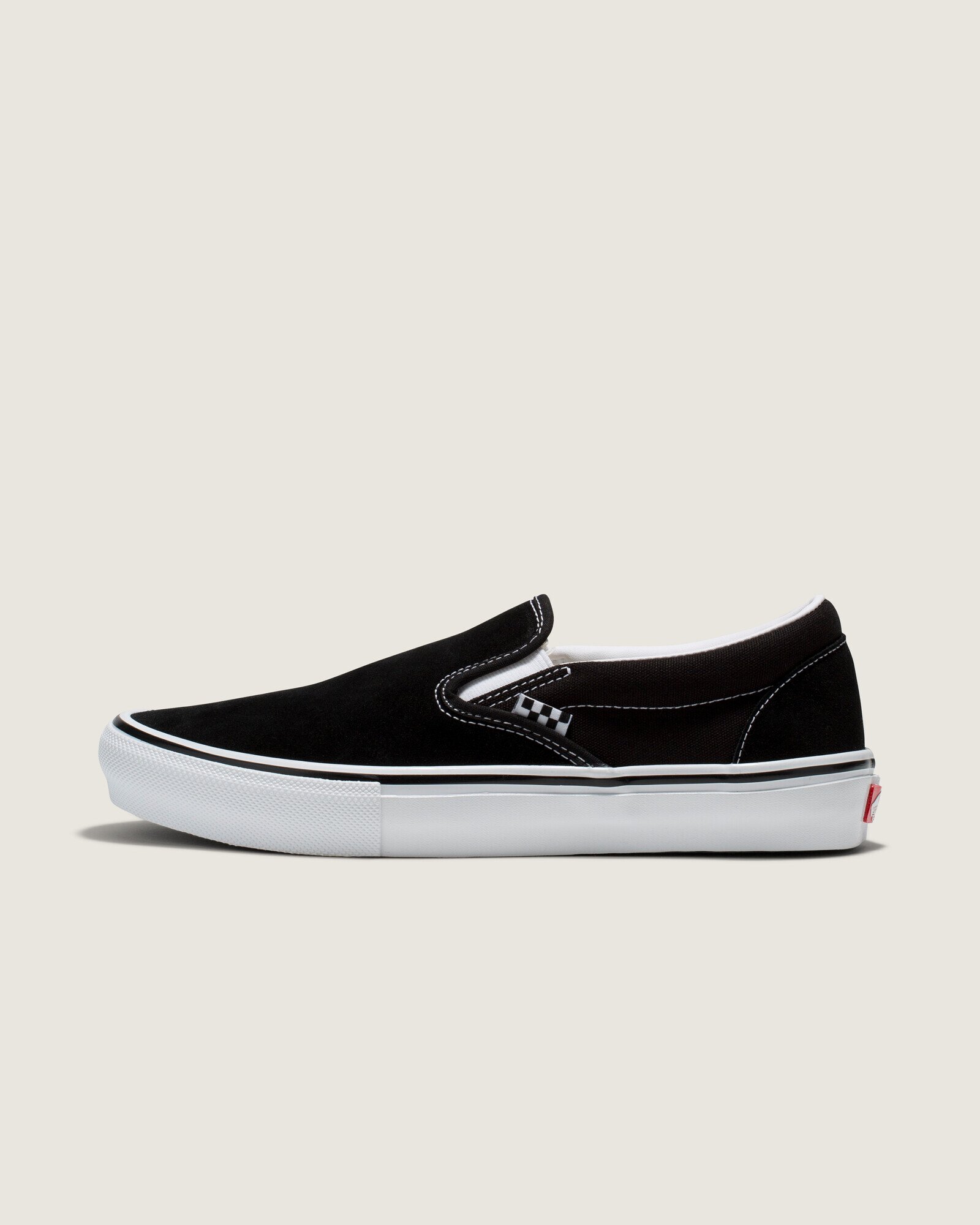 Hires-Vans-V1002900260002-01.jpg