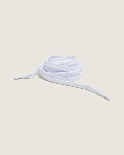 O cadarço Vans Laces 45" é feito de 100% poliéster, com 115 cm de comprimento. Possui detalhe com logo Vans nas pontas.