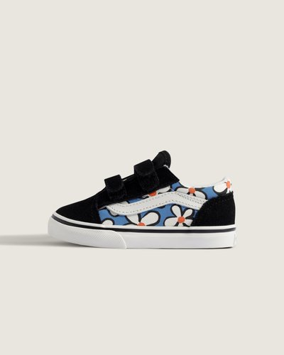 Em 1977 o Old Skool foi lançado sendo o primeiro a exibir a icônica sidestripe, um rabisco de Paul Van Doren originalmente chamado Jazz Stripe. O Tênis Old Skool V Painted Floral Bright Azure Infantil combina cabedal em couro com bico redondo, construção vulcanizada e sola waffle, entregando leveza, suporte e conforto. Detalhes estampados reforçam a expressão criativa e o legado inconfundível da VANS