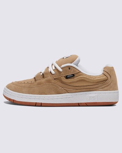 Uma silhueta obscura dos anos 90 ganha vida nova. O Speed ??LS é um modelo de arquivo obscuro da linha de skate feminino do outono de 1998, ressuscitado para hoje. Feito com partes superiores em camurça e malha que imita o design original, esta versão reinventada do Speed ??apresenta cores clássicas que utilizam painéis rápidos para um visual em camadas. A sola modernizada de meados dos anos 90 e a marca na língua moldada elevam ainda mais esse estilo retrô.