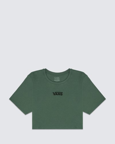 O estilo “Off The Wall” é referência nas artes, na cultura de rua e nos esportes de ação. Com estampa centralizada na altura do peito, com assinatura Vans em “Drop V”, a Camiseta Flying V Crew Crop SS II Dark Forest de manga curta é urbana e compõe o visual casual, com inspiração no street style. Confeccionada em tecido 100% algodão, na cor verde e gola careca canelada, a camiseta com modelagem cropped - mais curta e que veste soltinha no corpo - para uso em diversos momentos, tanto como os de lazer como na prática de esportes de ação. A camiseta proporciona conforto e veste fácil, onde a única preocupação é apenas curtir dentro e fora das pistas com estilo.