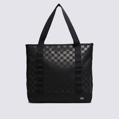 As bolsas Vans carregam versatilidade e irreverência em peças icônicas e atemporais. Construída para descomplicar totalmente sua rotina, trazer praticidade e um estilo autêntico, que só a Vans te proporciona. Isso é “Off The Wall” na essência. Confeccionada em poliéster reciclado, a clássica Bolsa Pergs Dx Tote Upland Black Black apresenta a icônica estampa em checkerboard por toda a peça. Com espaço amplo e compartimento principal com capa acolchoada que comporta notebook e fecho de correr, uma bolsa sacola versátil e estilosa para usar todos os dias.