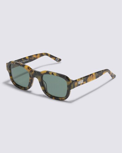 Combinar estilo clássico com proteção é autenticidade Vans. Com um design icônico, o Óculos 66 Sunglasses Upland Tortoise traz uma silhueta clássica da estética Vans, com uma armação atemporal inspirada no estilo vintage, em formato quadrado retrô. O modelo traz proteção contra os raios UVA e UVB 400, vento e outros elementos. O óculos de sol que agrega estilo em todas as ocasiões. Traz assinatura Vans na lateral da haste. Pensado para dar conforto e proteção o tempo todo. Fique “Off The Wall” e destaque sua personalidade por onde for. O modelo acompanha uma bolsa de óculos de sol para fácil armazenamento e transporte.