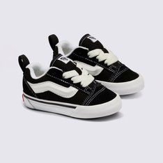 O Tênis Knu Skool Elastic Lace Infantil Black True White é uma interpretação moderna inspirado no estilo clássico dos anos 90, definido por sua língua fofa e sidestripe em 3D moldado,  finalizado com cadarços elásticos. Com seu perfil marcante e detalhes de estilo dramáticos, o Knu Skool busca inspiração no Old Skool original, misturando um ícone do passado, com as tendências de hoje, desenvolvido especialmente para os pequenos.
