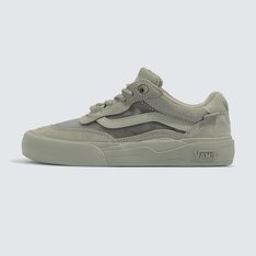 Destaque-se do resto e progrida. Projetado desde o início com a contribuição de skatistas que sabem o que significa ultrapassar os limites do estilo e da progressão, o Tênis Skate Wayvee Mono Fog é um modelo vulcanizado completo que oferece flexibilidade inacreditável, durabilidade incrível e amortecimento máximo de impacto.