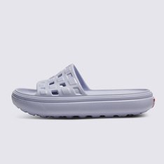 O Chinelo Slide-On Surf Essentials Light Blue traz a inspiração da sandália icônica estilo cloud. Com uma construção de peça única injetada na cor lilás, o chinelo slide-on apresenta cabedal com um calcanhar moldado em forma de arco e nova tecnologia VR3Cush™ presente na construção da palmilha, proporcionando maior conforto e a sensação de andar nas nuvens. O estilo inconfundível da Vans combinado com o design consciente da sustentabilidade e um visual inspirado na herança “Off The Wall”, o chinelo slide-on em EVA vai proporcionar todo o conforto que você precisa para relaxar. Para ganhar o logotipo do globo VR3 Checkerboard, pelo menos 30% do produto deve ser feito de um ou uma combinação de materiais reciclados, renováveis e/ou regenerativos. Para saber mais sobre a Vans e sua jornada para materiais sustentáveis, acesse vans.com.br/sustentabilidade.