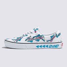 <p>Nesta temporada, a Vans se junta com o Our Legends para adicionar um pouco da herança GT BMX à sua mais recente colaboração. Feito com cabedal de lona em estampa Dyno Fish, o Tênis Era Vans X Our Legends GT Dyno traz uma história retrô do BMX para este icônico tênis de cano baixo. A impressão do logotipo DYNO azul na lateral e o clássico design checkerboard rosa interno aprimoram o visual retrô.</p>.Aproveite a Vans Black Friday e adquira já seu novo produto Off The Wall