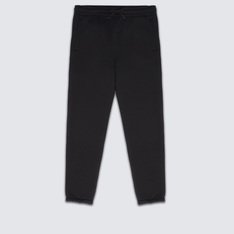 Conforto e estilo para todas as aventuras dos pequenos. A Calça Core Basic Black Infantil é confeccionada em algodão e poliéster. O modelo clássico Vans de cintura média apresenta cós elástico com ajuste em cordão. Traz bolsos frontais estilo faca e aplicação de patch bordado com assinatura Vans em “Drop V” na altura da coxa esquerda. Com bolso traseiro, o modelo possui comprimento mais longo, com shape solto, caimento reto e acabamento canelado. A única preocupação dos pequenos é curtir e relaxar no estilo “Off The Wall”.