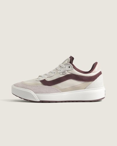 Sempre em Movimento. Originalmente projetado para atender às necessidades dos atletas de surfe da Vans, o UltraRange evoluiu para uma das franquias mais populares e versáteis da nossa linha, oferecendo conforto sem sacrificar o estilo. E agora, a próxima geração chegou com o Tênis Ultrarange Se 2.0 Mte Mauve Mist. Um design totalmente novo para quem está sempre em movimento, com um solado atualizado, suporte aprimorado e ajuste mais amplo.