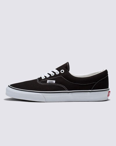 O Vans Era, originalmente chamado de Vans #95, ganhou vida em 1976 e foi popularizado pelos lendários Z-Boys de Santa Monica. Foi o primeiro calçado a exibir nosso famoso colarinho acolchoado, mudando completamente o jogo em termos de conforto, e continua sendo o favorito de pessoas criativas no mundo todo. 

Com cabedal de lona resistente em uma variedade de cores tradicionais, o Era energiza nossa silhueta de cano baixo atemporal com estilo e sem esforço. Além do colarinho de suporte, este calçado clássico com cadarço foi produzido com ilhós de metal e sola de borracha waffle exclusiva.

• Tênis de cano baixo e cadarço lendário da Vans 
• Cabedal resistente de lona
• Colarinhos acolchoados de suporte
• Ilhós de metal
• Sola de borracha waffle exclusiva.Aproveite a Black Friday Vans e adquira já seu novo produto Off The Wall