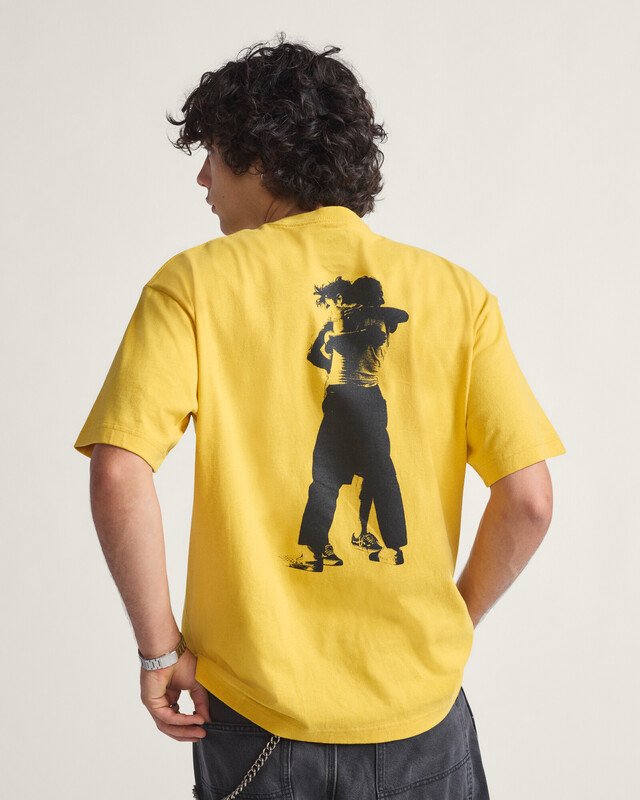 Camiseta Skate Atiba Haze Hug Ss Tee Spicy Mustard Acurren