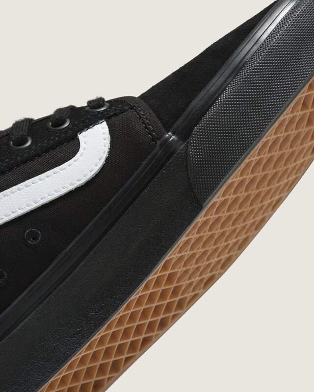 Tênis Skate Chukka Low Sidestripe Black White | Vans