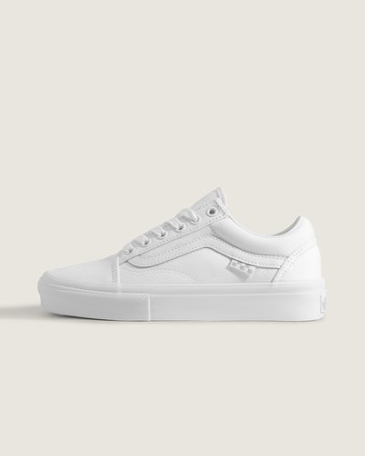 Ícone Sidestripe™, aprimorado para o skate. Completamente redesenhado para o skate moderno, a coleção Skate Classics oferece mais do que os skatistas precisam para permitir o máximo de progressão. Feito com cabedal clássico de camurça e lona, o Tênis Skate Old Skool Mono True White traz o visual icônico que você deseja, ao mesmo tempo em que oferece todos os benefícios de desempenho que os skatistas exigem.