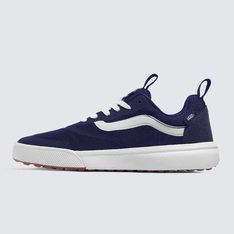 Uma nova adição à família Vans, o UltraRange Rapidweld foi a solução para a necessidade de nossos atletas de alto nível por um tênis versátil que proporcionasse conforto em longas viagens ao redor do mundo. Apresentando um composto de entressola UltraCush atualizado, que oferece o máximo em conforto e amortecimento, além de uma confecção de encaixe em forma de meia LuxLiner com partes internas sem costura para reduzir peso, atrito e pontos quentes, o Tênis UltraRange Rapidweld Blue White apresenta uma estética limpa que o levará aonde quiser. Feito com cabedais de camurça sintética e tecido respirável, possui solado durável de borracha co-moldada e minitratorada para reduzir a cola e melhorar o acabamento.