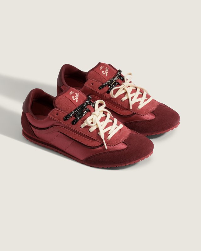 Tênis Super Lowpro Satin Crimson | Vans