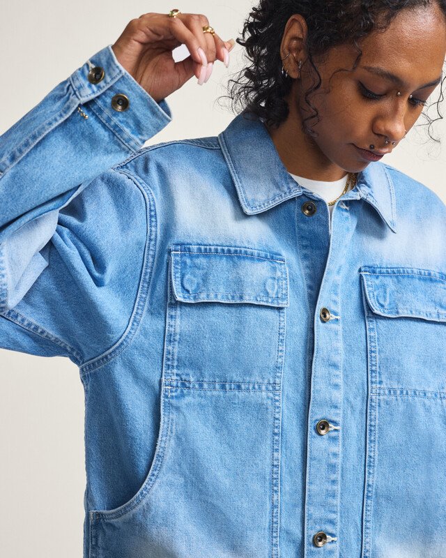 Jaqueta Lx Mcavoy Trucker Light Stonewash Denim | Vans