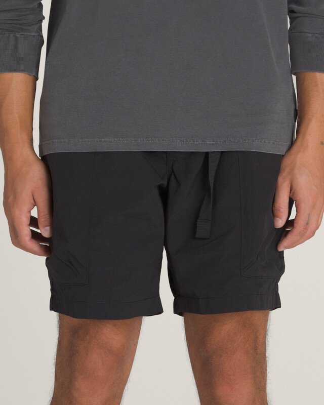 Bermuda Mte Trek Guide Black