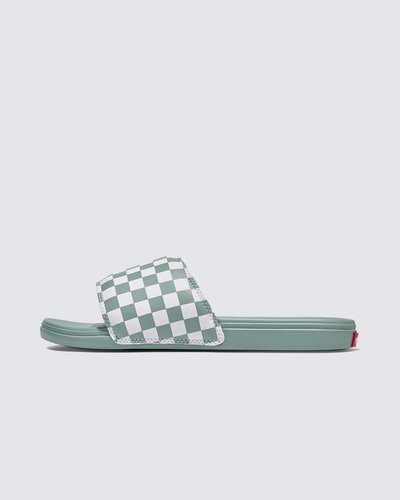 Um slide inspirado em nossa herança

Estilo Vans clássico, facilidade de deslizamento. O La Costa Slide-On Checkerboard pega a herança vulcanizada e o legado do tabuleiro de xadrez da Vans e dá-lhe um toque fresco e tonal. Apresentando nossa icônica crosta vermelha no calcanhar e uma sola leve waffle UltraCush Lite, esta sandália combina conforto e estilo como nenhuma outra. De passeios no quintal a passeios pela cidade, o La Costa Slide-On Checkerboard não é apenas para o verão - é para sempre.