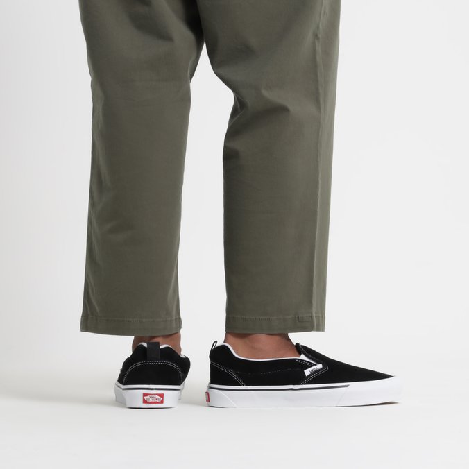 Tênis Knu Slip Black True White