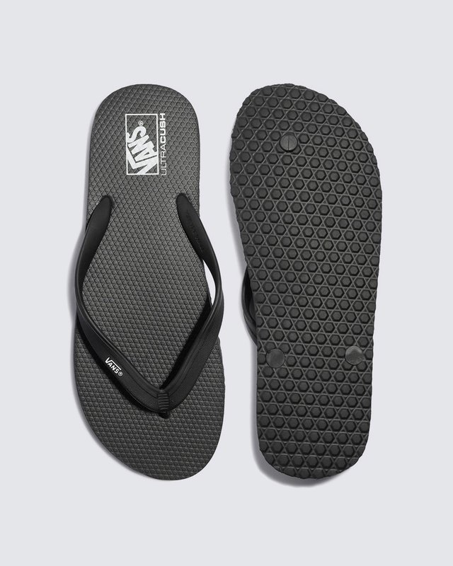 Chinelo Makena Black