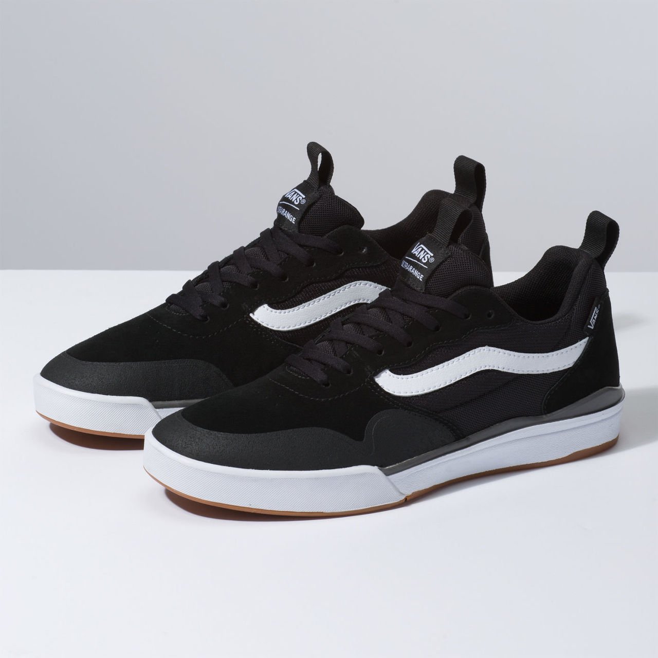 T nis Ultrarange Pro 2 Black White Vans